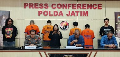 Ditreskrimum Polda Jatim Amankan Sindikat Pencuri Baterai Tower