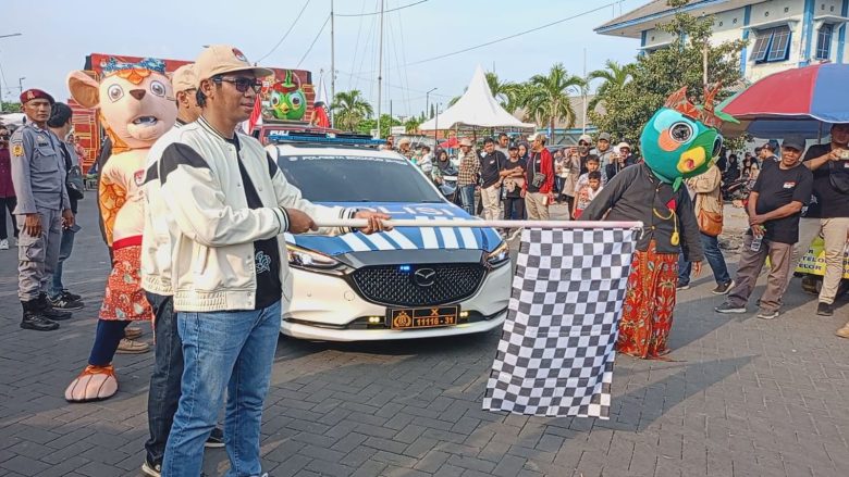 KPU Sidoarjo Gelar Kirab dan Kenalkan Maskot Pilkada 2024, Guk Kasijo