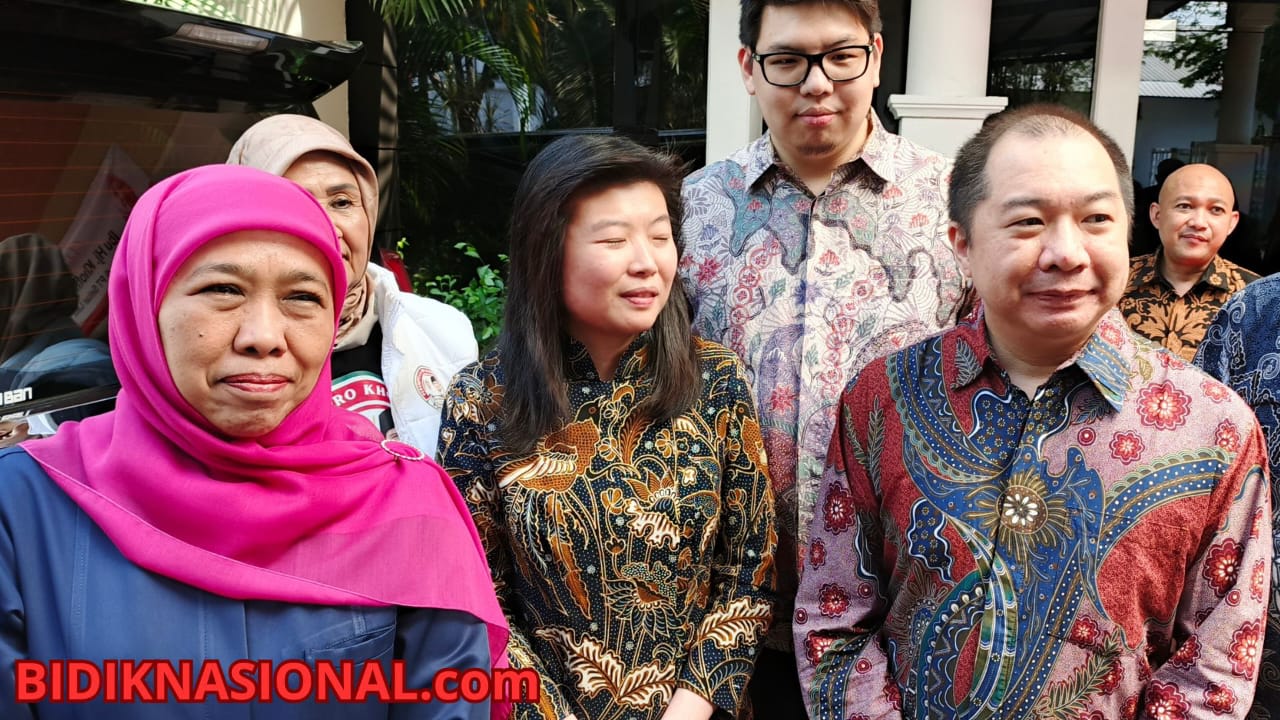 Khofifah Sapa Pekerja PT Sekar Laut Sidoarjo, Dukung Peningkatan Industri di Jawa Timur