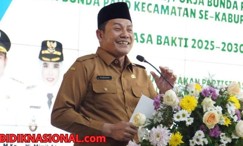 Bupati Sidoarjo Subandi